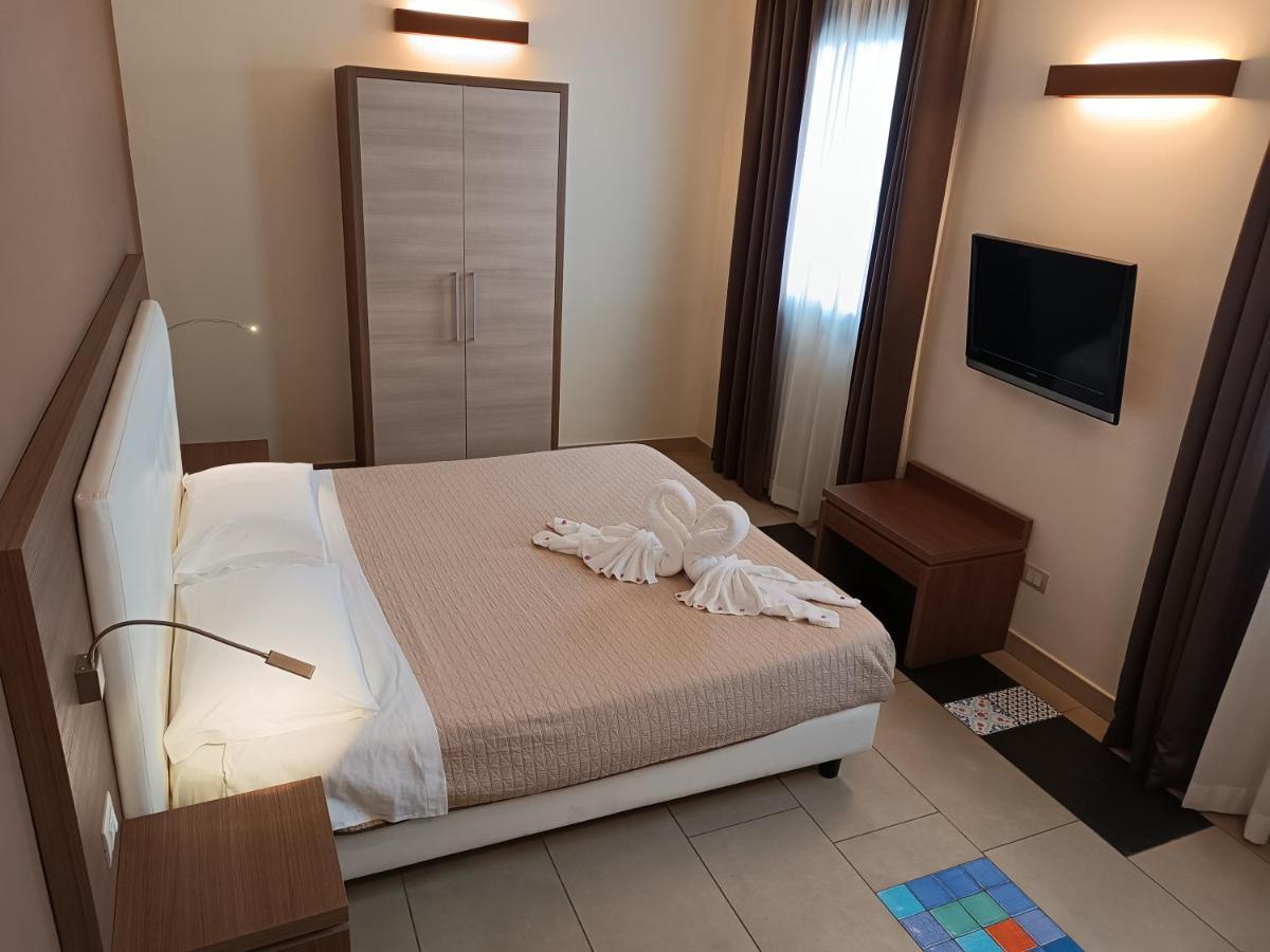 Hotel Don Giovanni Avola Ngoại thất bức ảnh